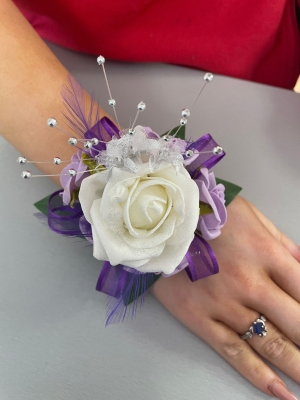 Order corsage clearance online