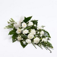 Classic Rose Sheaf   White *